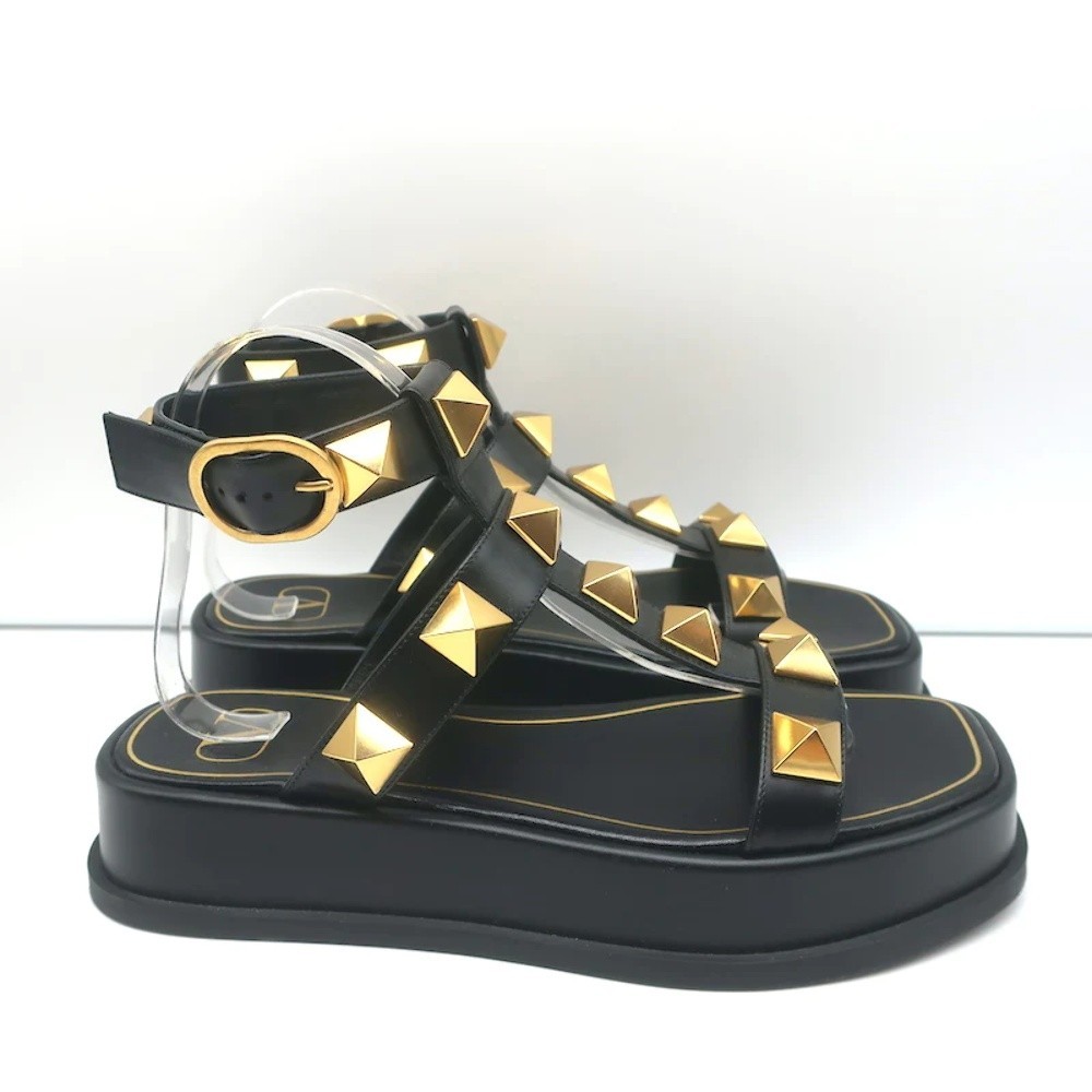 Valentino Roman Stud Ankle Strap Platform Sandals Black Leather Size 39.5 NEW - Picture 2 of 12